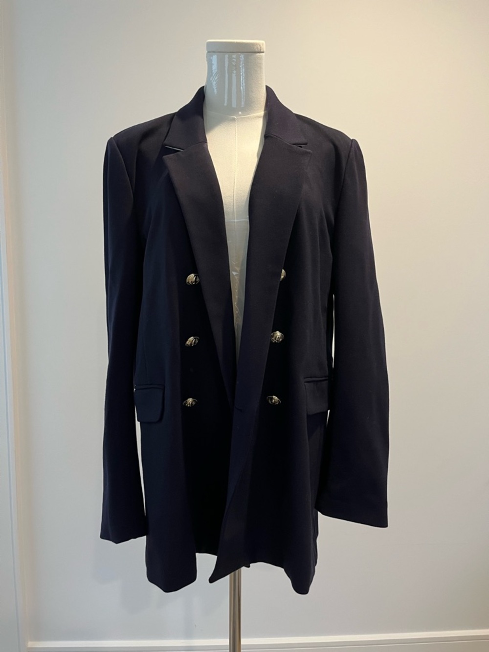 Tailored Navy Double-Breasted Suit Jacket